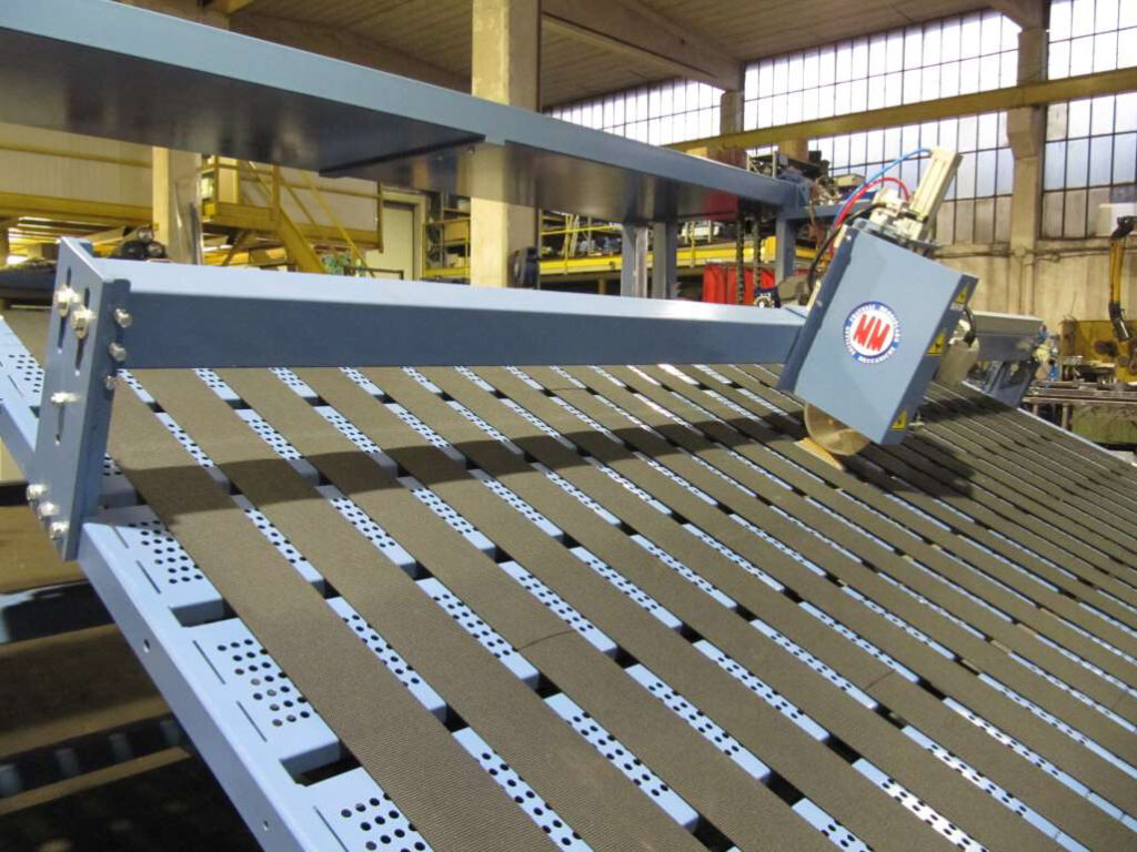 Particolare tecnico della Taglierina per Pelli Mm Meggiolaro Vicenza